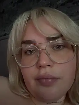 mrs_kitty69's Live XXX Chat