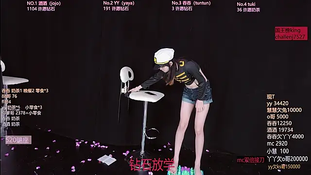Lris-Girls 即時 XXX 聊天