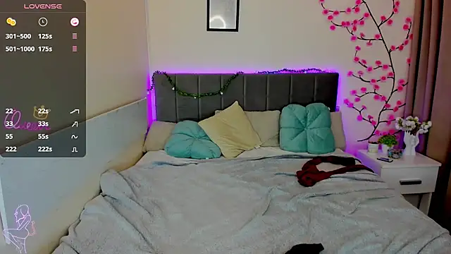 DellaRows' Live XXX Chat