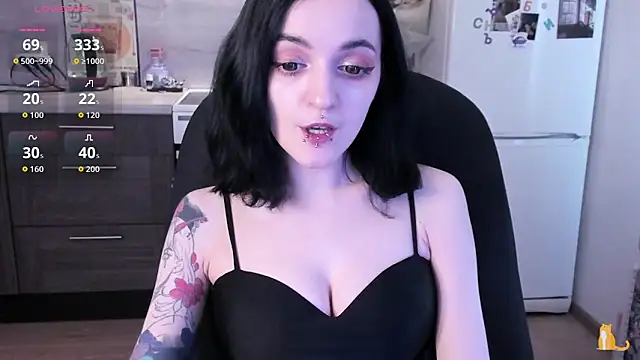 miura_moon Adlı Modelin Canlı XXX Sohbeti