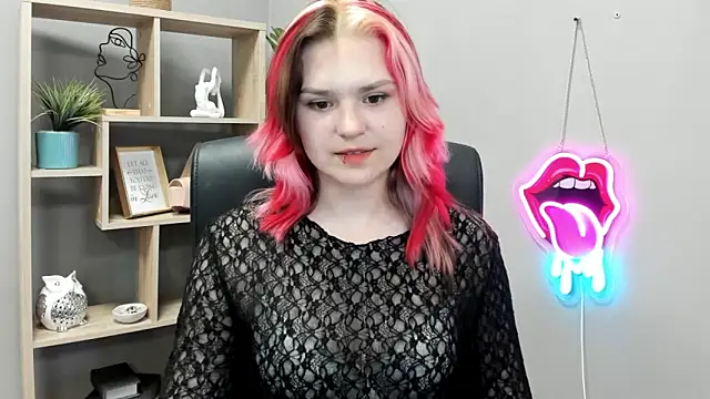 SweetLilyxo Adlı Modelin Canlı XXX Sohbeti