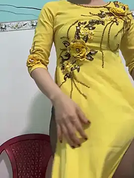 Nana-19's Live XXX Chat
