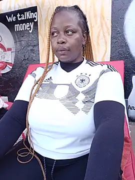 melanin_lizzy Adlı Modelin Canlı XXX Sohbeti