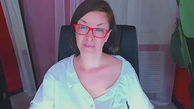 Chat +18 de AnaMills ao vivo