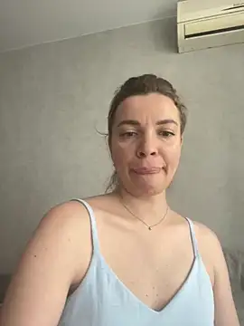 Czat XXX na żywo – Luna2547
