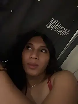 slutty_aki 现场XXX聊天