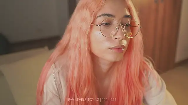 dearnina_ Adlı Modelin Canlı XXX Sohbeti