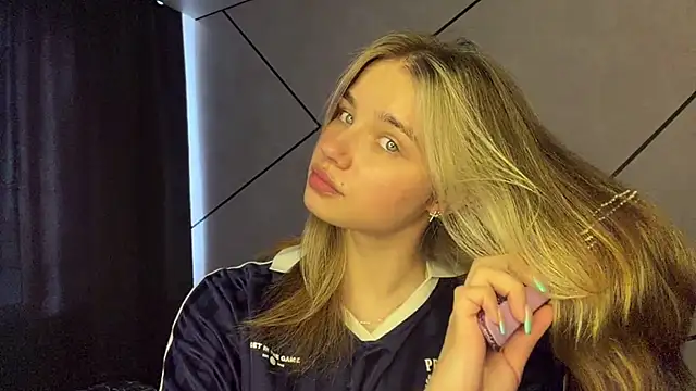 EarthaStinett's Live XXX Chat