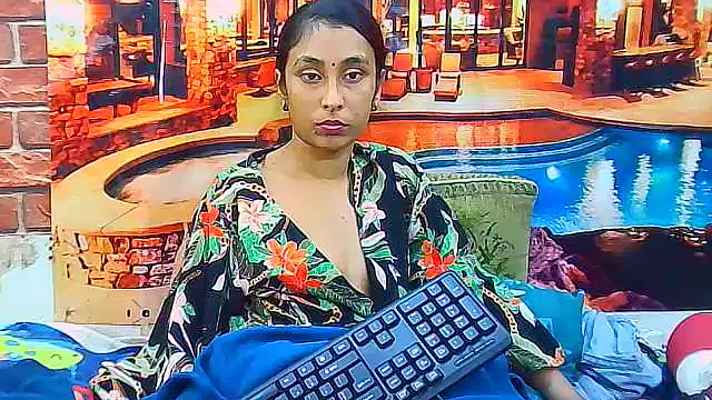 IndianSexyButt XXX чат на живо