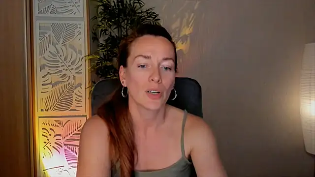 RebeccaMartinez Adlı Modelin Canlı XXX Sohbeti