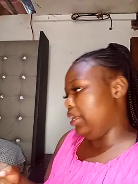 AaliyahBlackXO Chat XXX in diretta