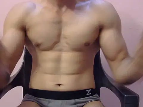 heman_2 Adlı Modelin Canlı XXX Sohbeti