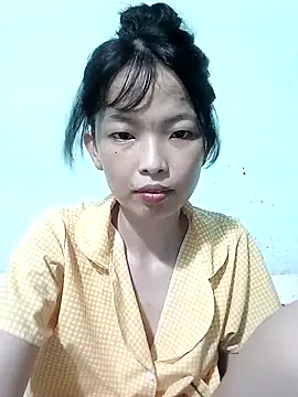 Chammy720 লাইভ XXX চ্যাট