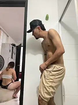 royalgirls_x's Live XXX Chat