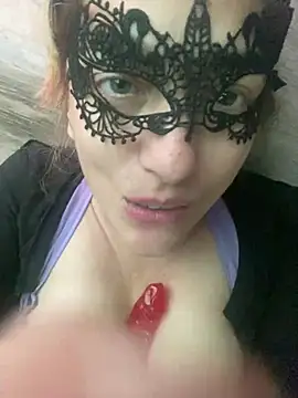 lulupiecitosamor's Live XXX Chat