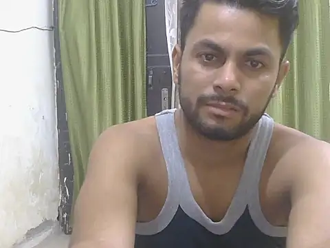 Stubborndesiboy 라이브 XXX 채팅
