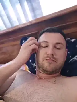 hugedickedd webkamerás műsora
