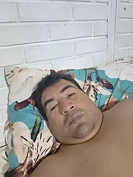 Chat +18 de Agricultor1984 ao vivo