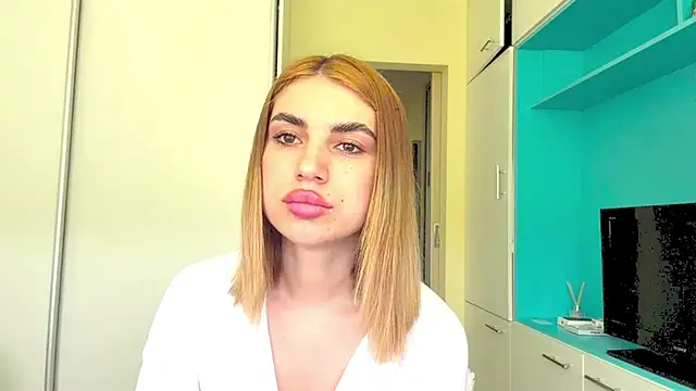 CasseyParnes' Live XXX Chat