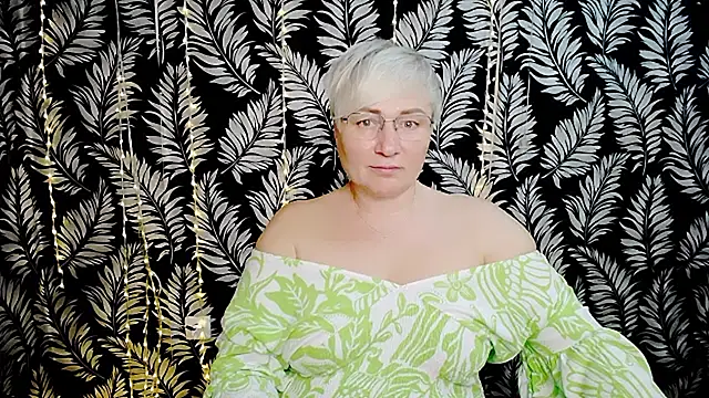 Olivia_playful élő XXX-chatje