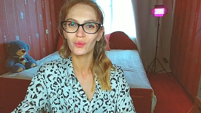 Lady_Sunshine_: онлайн-секс-чат