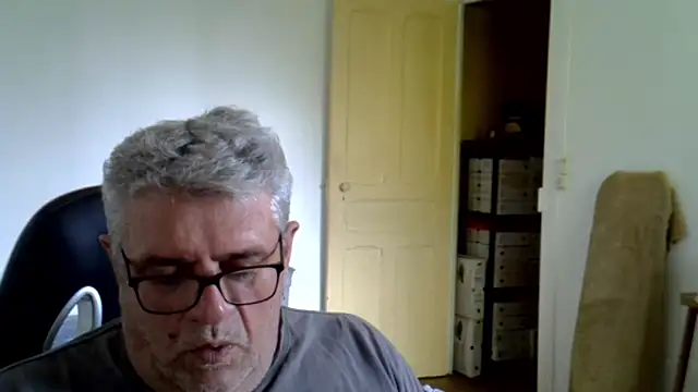 Laurent_oldmen's Live XXX Chat