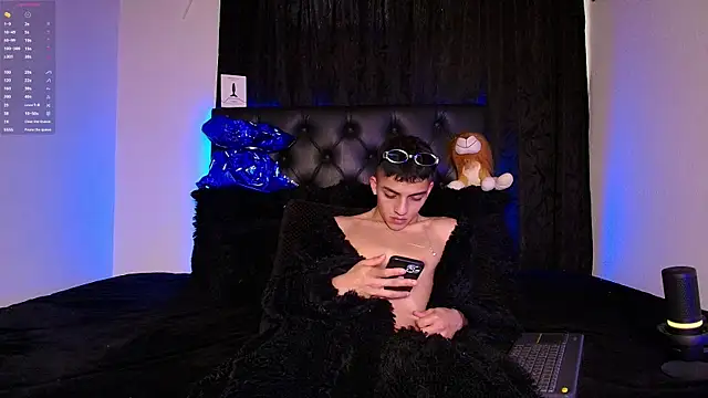 James1lee_'s Live XXX Chat