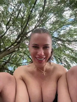 _JessyRey_ élő XXX-chatje