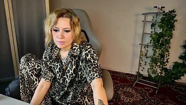 Czat XXX na żywo – Kumiho_7777