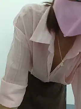 Lucky_girl_888_のライブXXXチャット