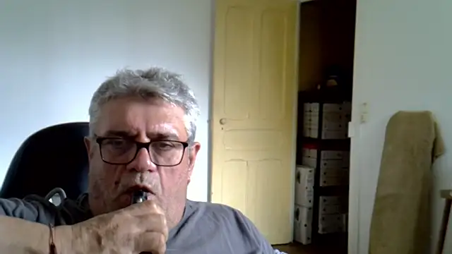 Czat XXX na żywo – Laurent_oldmen