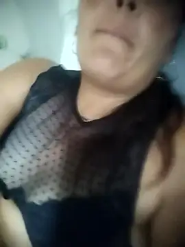 XXX chat uživo modela kailiani12