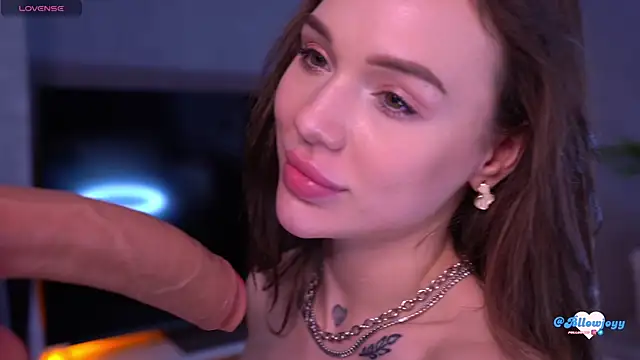 Chatroom XXX en direct de Bllowjoyy