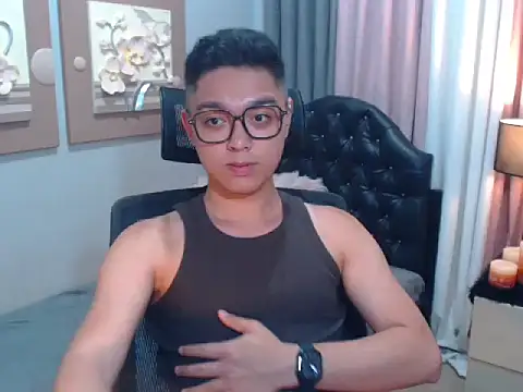 JayKarLo Live XXX-chat