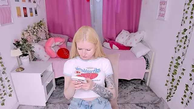 دردشة Laly_Peach الجنسية المباشرة