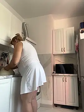 צ'אט XXX בשידור חי של LanaSoftt