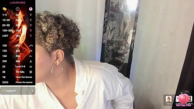 chloe_kisses' Live XXX Chat