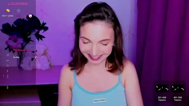 KindHazelHere_ Adlı Modelin Canlı XXX Sohbeti