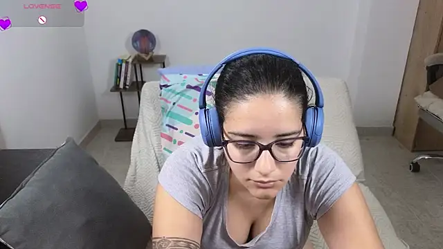 blue__moon_ Adlı Modelin Canlı XXX Sohbeti