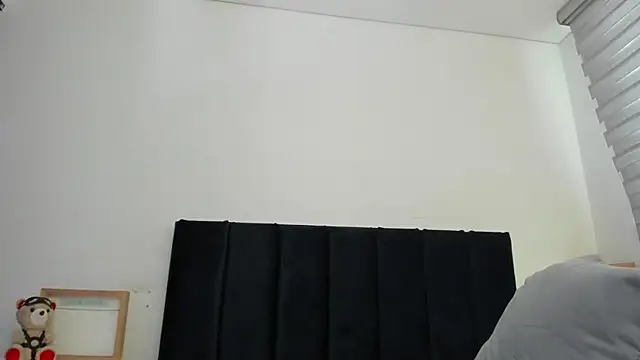 melanie_roux__'s Live XXX Chat