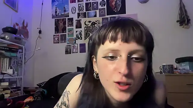 batzy666's Live XXX Chat