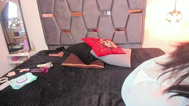 Keyla_Brunette_'s Live XXX Chat