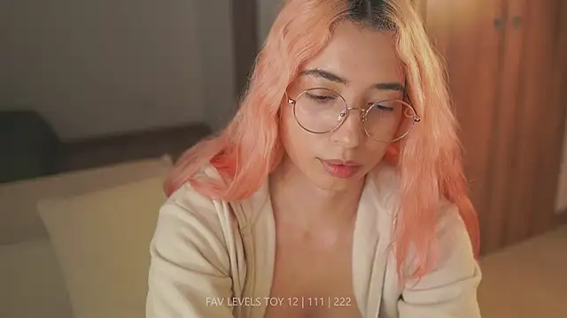 dearnina_'s Live XXX Chat