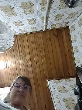 AlexxiaaMat XXX чат на живо