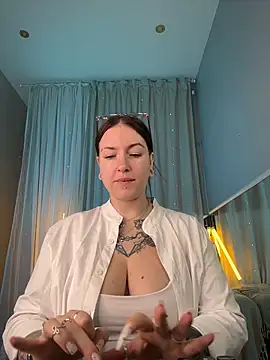 Tattitude_ Chat XXX in diretta