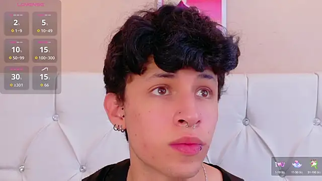 دردشة Axel__Evans الجنسية المباشرة