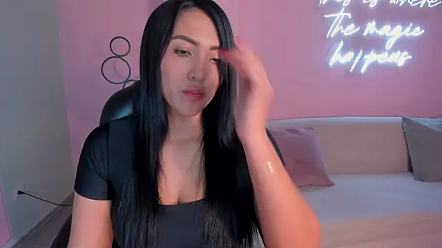 NatalieLewis Live XXX-Chat