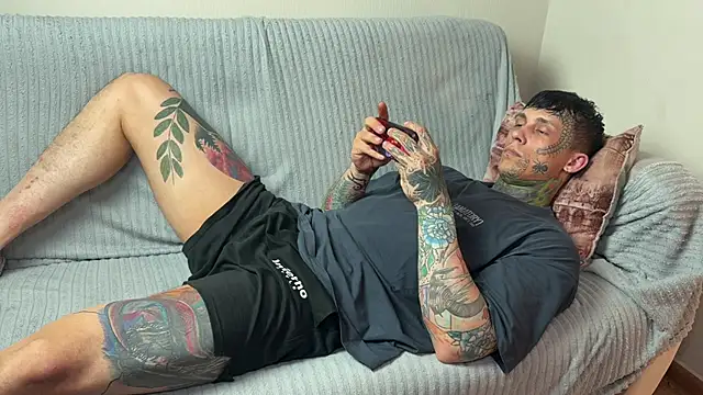 Chat +18 de Anubisgods ao vivo