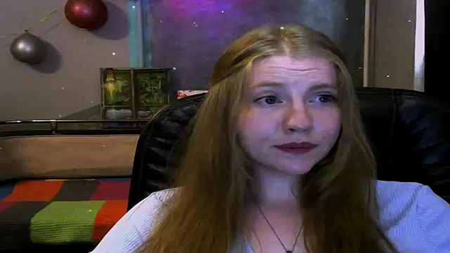Space_Girls_699 Live XXX-Chat