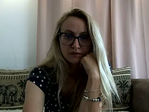 Chat XXX en directo de Nataly_Rosy